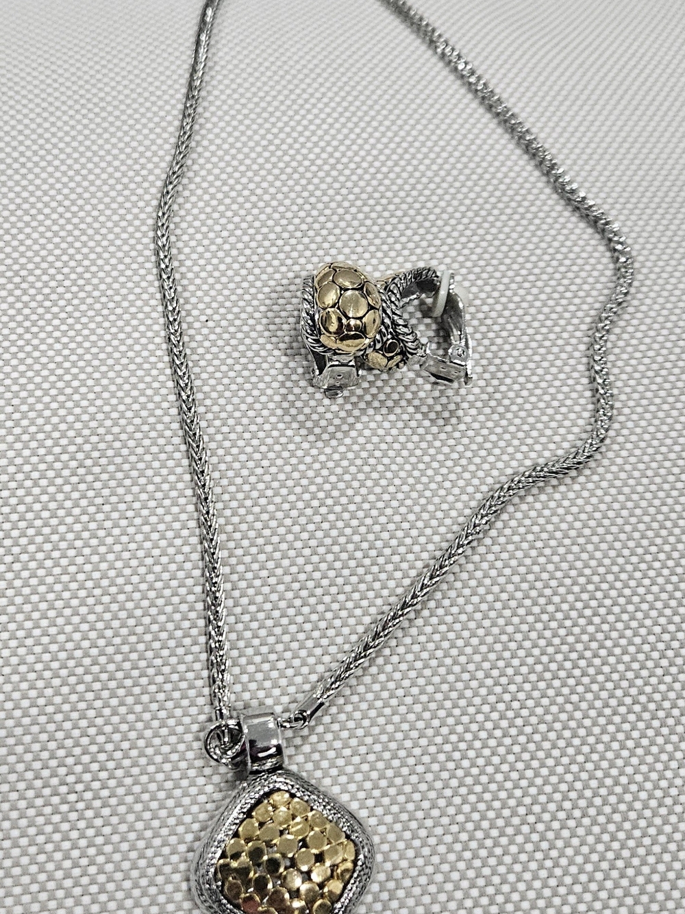 Two-Tone Honeycomb Pendant Necklace and Earrings Set - Gold & Silver